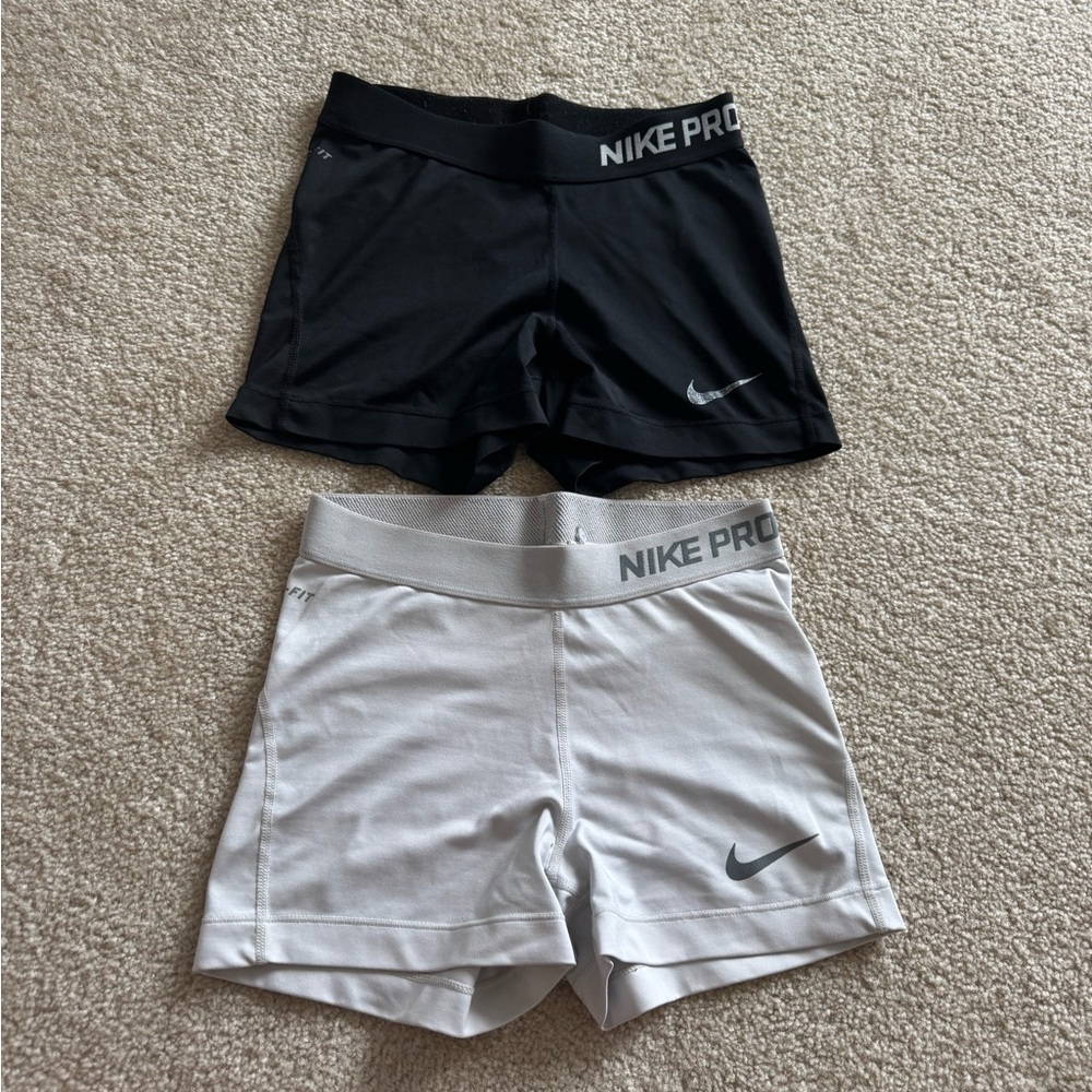 Nike Pro Black and White Spandex Duo